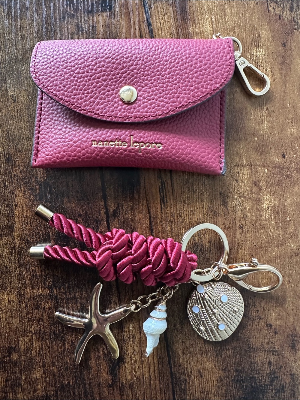 Nanette Lepore Red Faux Leather Card Case with Tassel & Seashell Bag Charm NWOT - Picture 5 of 6